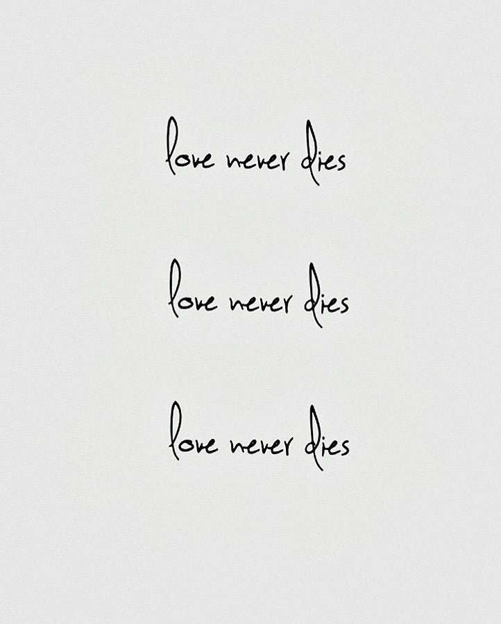 Semi - Permanent tattoo